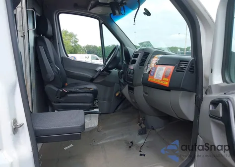 2012 Mercedes-Benz Sprinter 2500 High Roof из США, поврежденный, VIN WD3PE8CB1C5699961